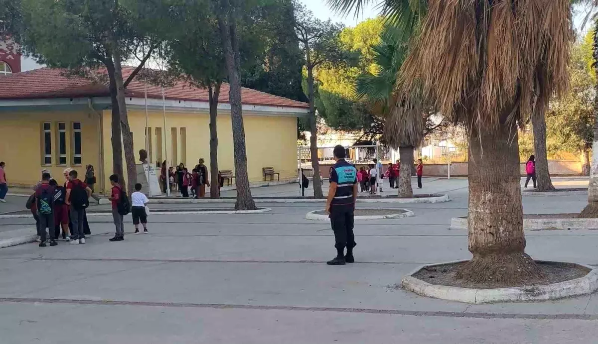 Karacasu'da Okul Çevrelerinde Güvenlik Denetimi