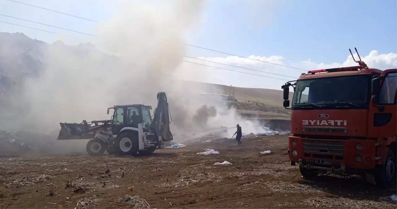 Hatay'da Çöplükte Yangın Çıktı, İtfaiye Müdahale Etti