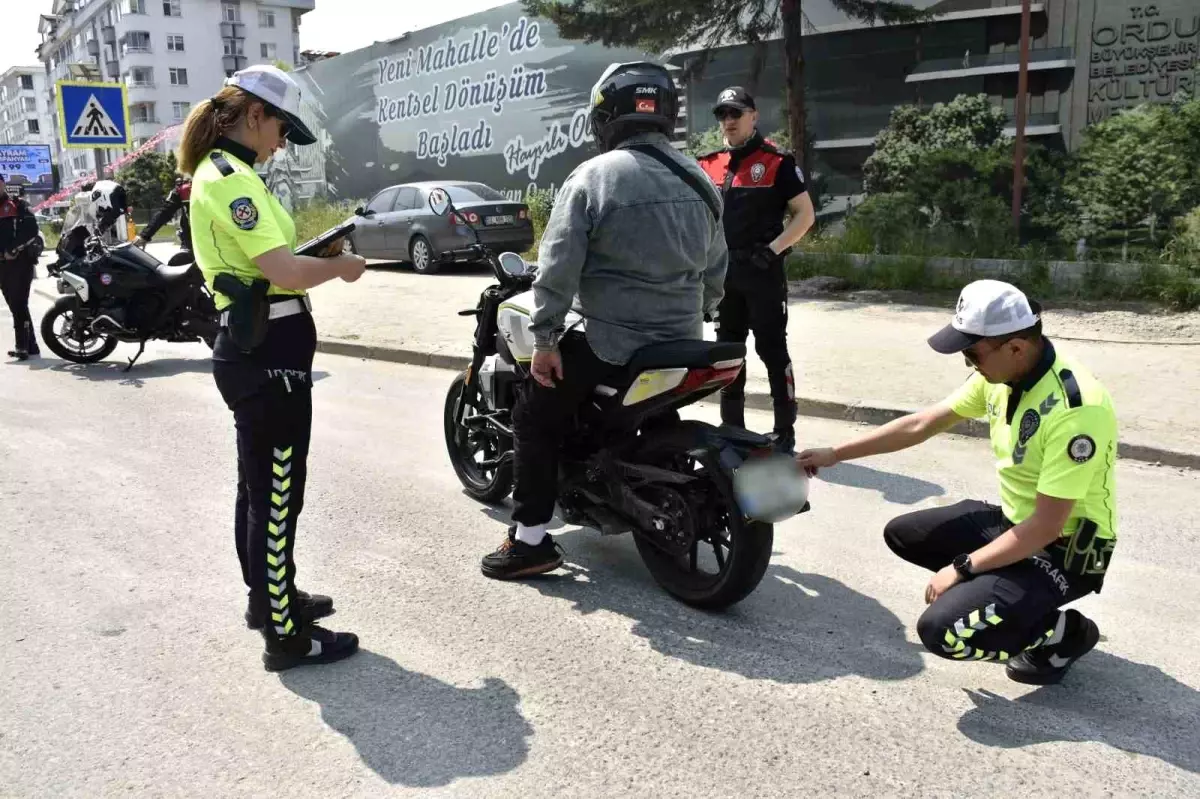 Ordu'da Trafik Denetimleri: 16 Bin Araç Kontrol Edildi