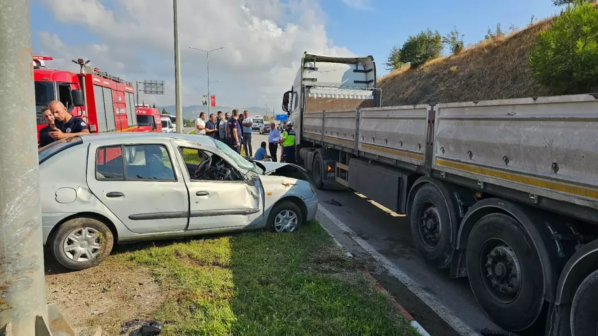 Çanakkale'de Trafik Kazası: 85 Yaşındaki Kadın Hayatını Kaybetti