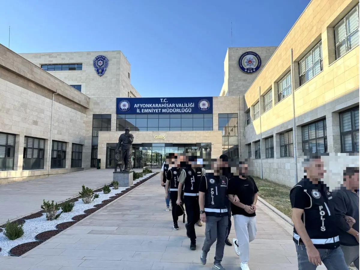 Afyonkarahisar'da Rüşvet Operasyonu: 9 Kişi Tutuklandı