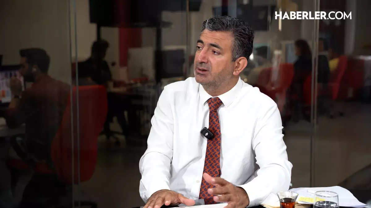 Siyaset Bilimci Hüsamettin Aslan: CHP, ikiye bölünmüş bir durumda
