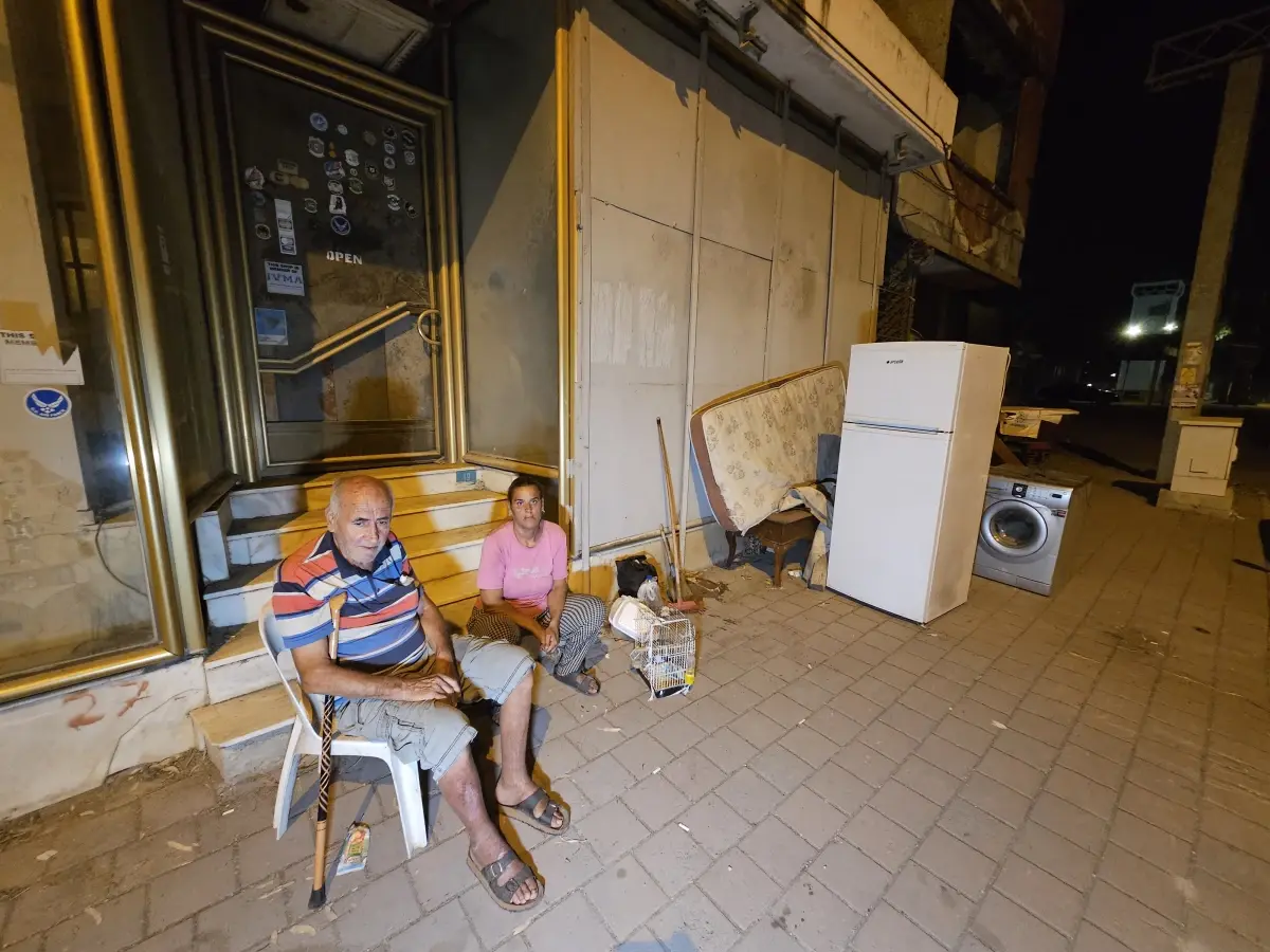 Sokakta Kalan Aile Yardım Bekliyor