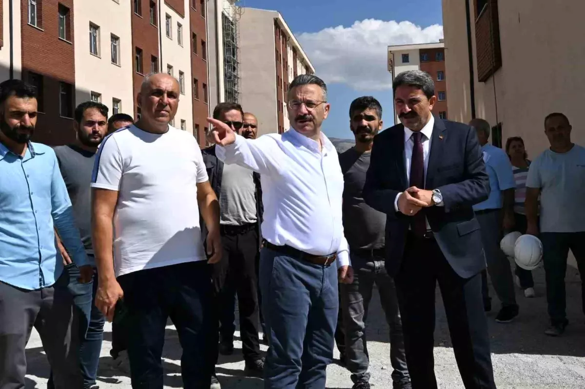 Eskişehir'de Taptuk Emre Kız Öğrenci Yurdu İnşaatı Devam Ediyor
