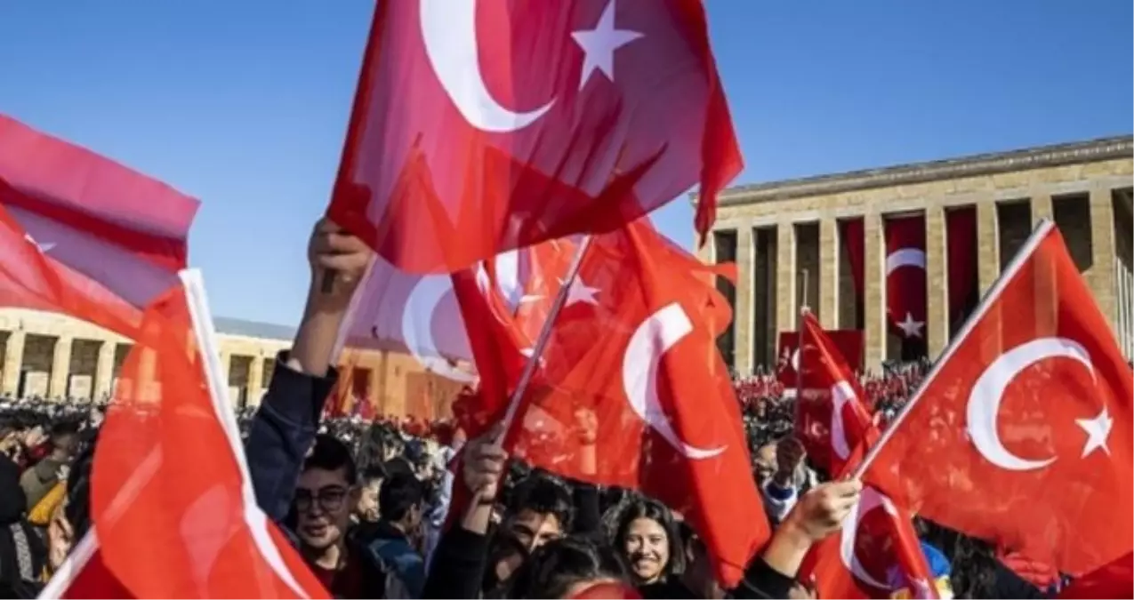 29 Ekim resmi tatil mi? 29 Ekim hangi güne denk geliyor, 28 ekim yarım gün tatil mi?