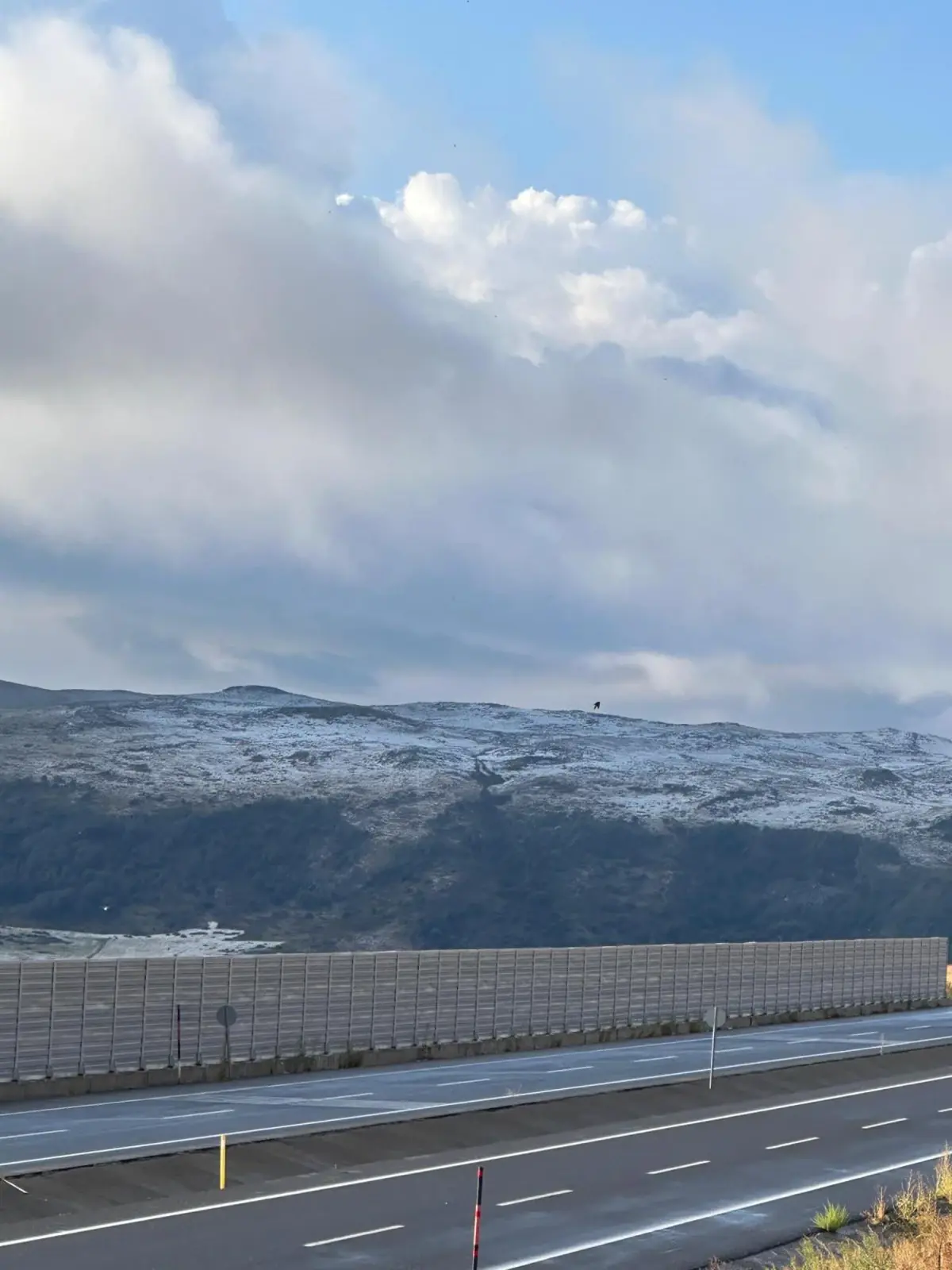 Ardahan Yaylaları Dolu Yağışıyla Beyaza Büründü