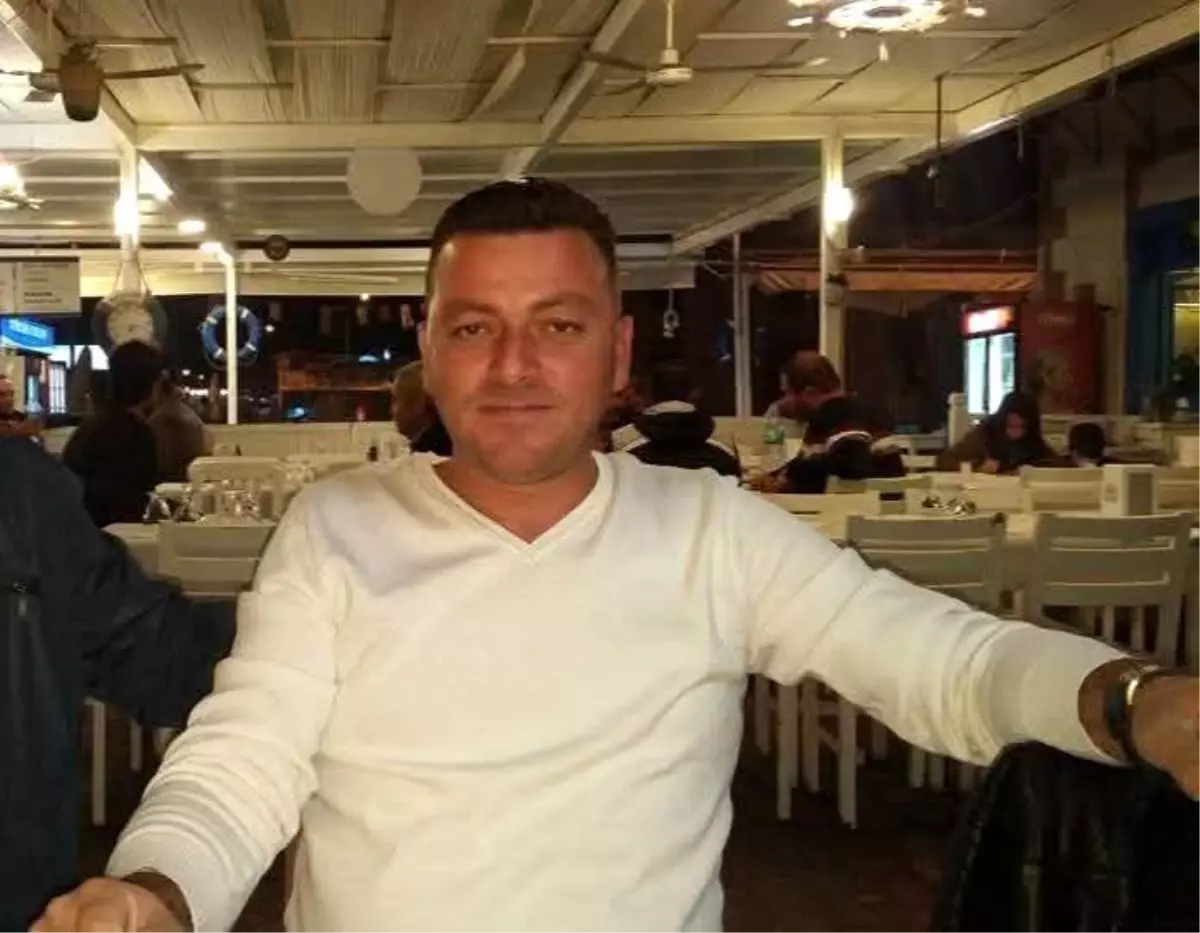 Ayvalık'ta Trafik Kazası: 1 Ölü, 2 Yaralı