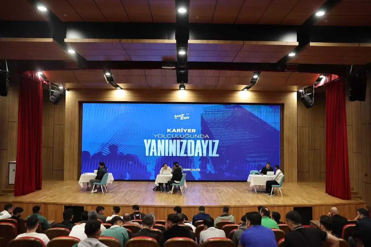Bağcılar Belediyesi Kariyer Merkezi 3.5 Yılda 3047 Kişiyi İstihdam Etti