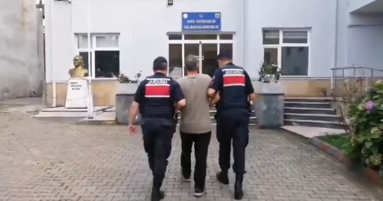 V Turčiji aretirali 16 osumljencev zaradi povezav s FETÖ v policijskih strukturah