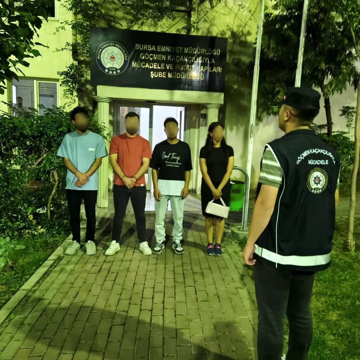 Bursa'da Göçmen Kaçakçılığı Operasyonu: 4 Göçmen Yakalandı