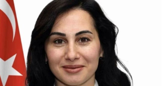 CHP Beykoz Belediyesi Başkan Vekili Özlem Vural Gürzel kimdir? Özlem Vural Gürzel neden istifa etti? CHP Beykoz Belediyesi Başkan Vekili Özlem Vural Gürzel kimdir? Özlem Vural Gürzel neden istifa etti?