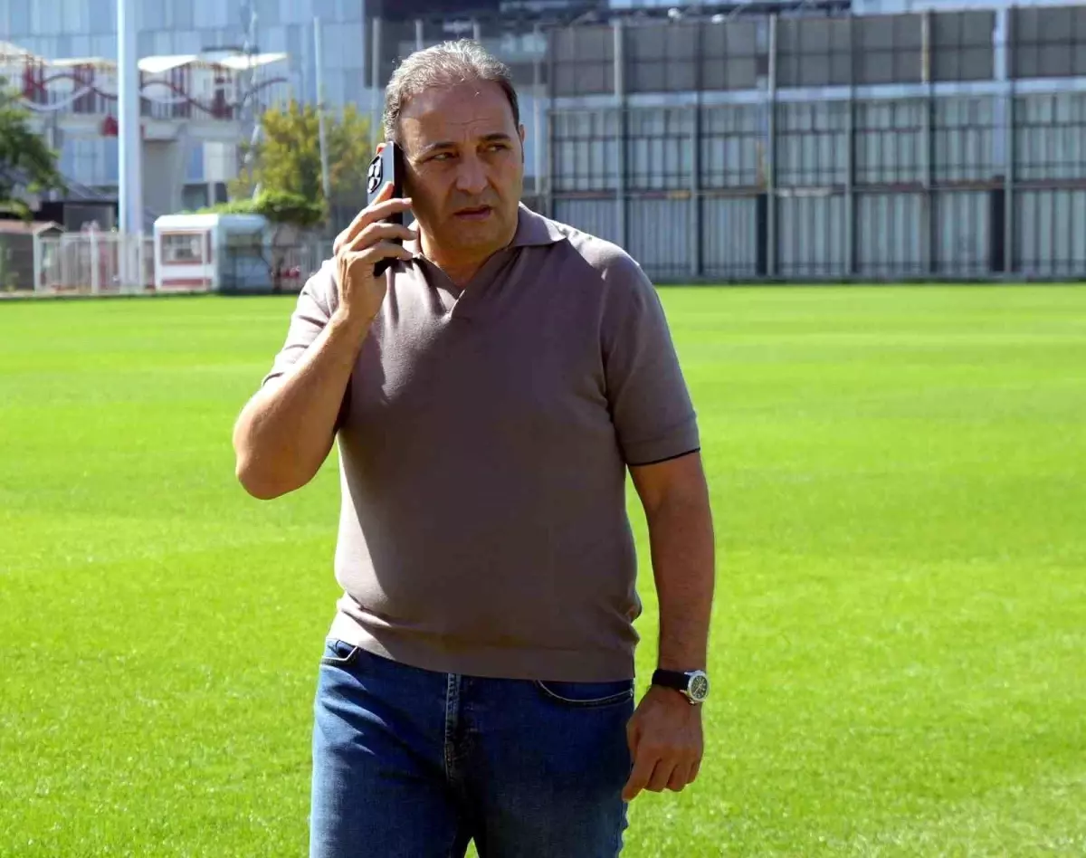 Fuat Çapa: 'Cumartesiden önce mutlaka bir forvet alacağız'
