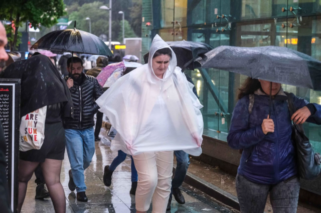 istanbul dahil bircok ilde saganak yagis uyarisi 19033877 8889 m