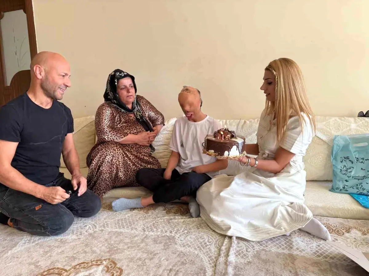 Özel Gereksinimli Öğretmenden Umut Dolu Ziyaret
