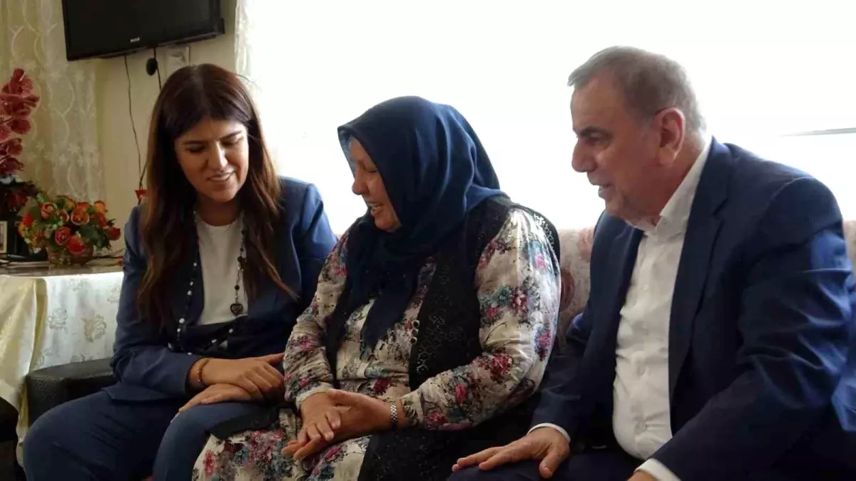 Milletvekili Ayaydın, 15 Temmuz şehidi Velit Bektaş'ın ailesi ile bir araya geldi