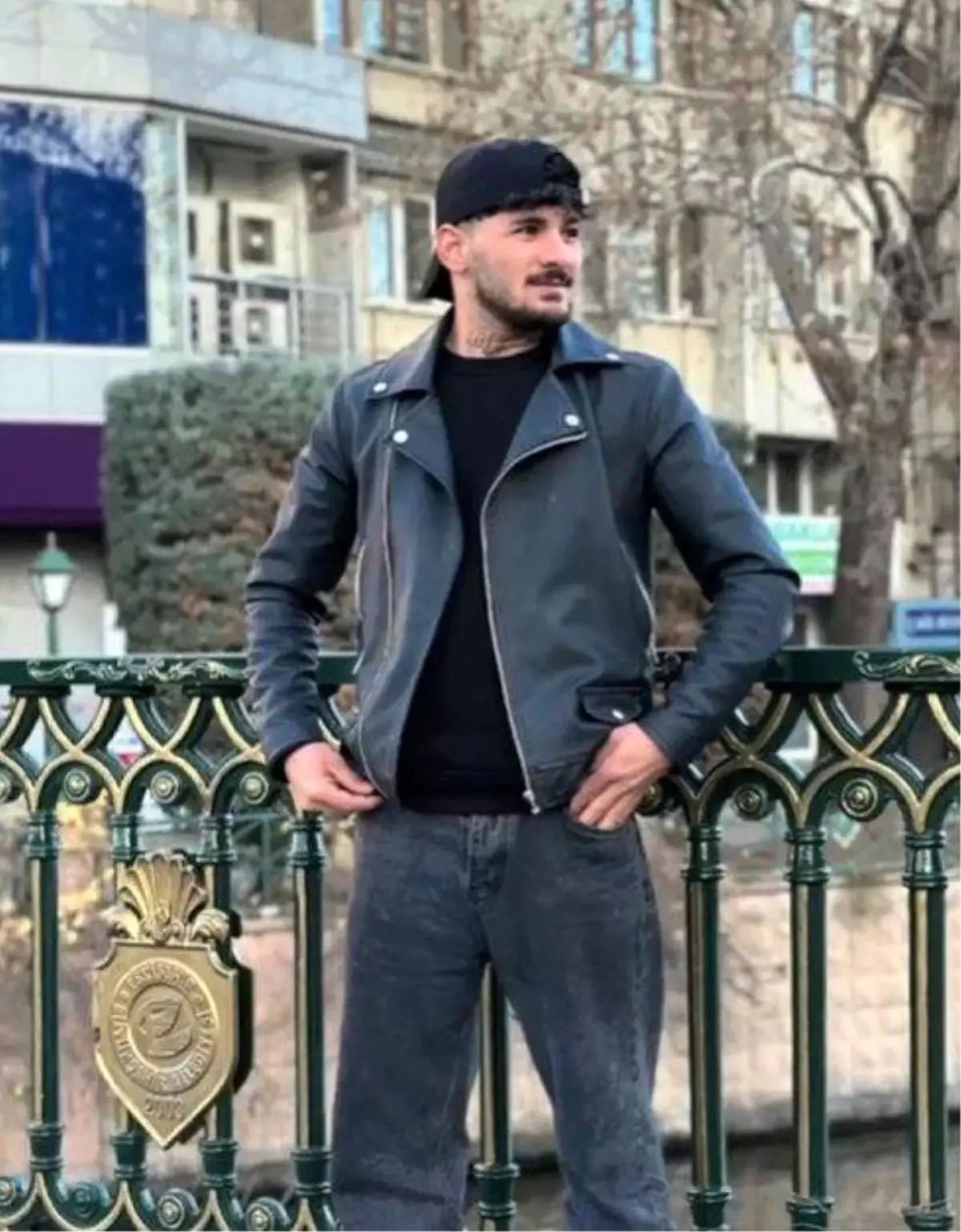 Eskişehir'de Porsuk Çayı'na Düşen Genç Hayatını Kaybetti
