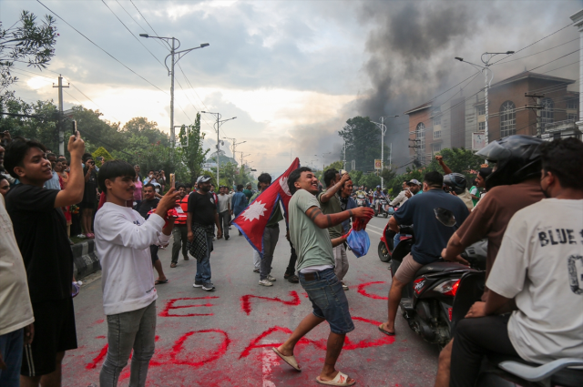 The death toll in Nepal, which has turned into a fire zone due to protests, has risen to 30