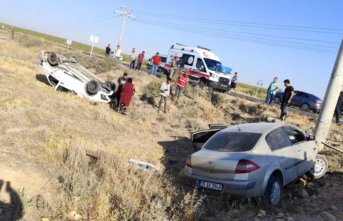 Ceylanpınar'da Trafik Kazası: 4 Yaralı