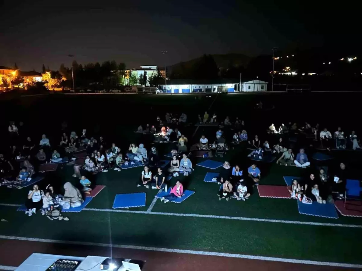Gölbaşı'nda Aile Yılı Etkinlikleri Kapsamında Sinema Gösterimi