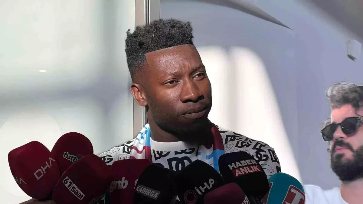 Trabzonspor'un Yeni Kalecisi Onana Coşkuyla Karşılandı