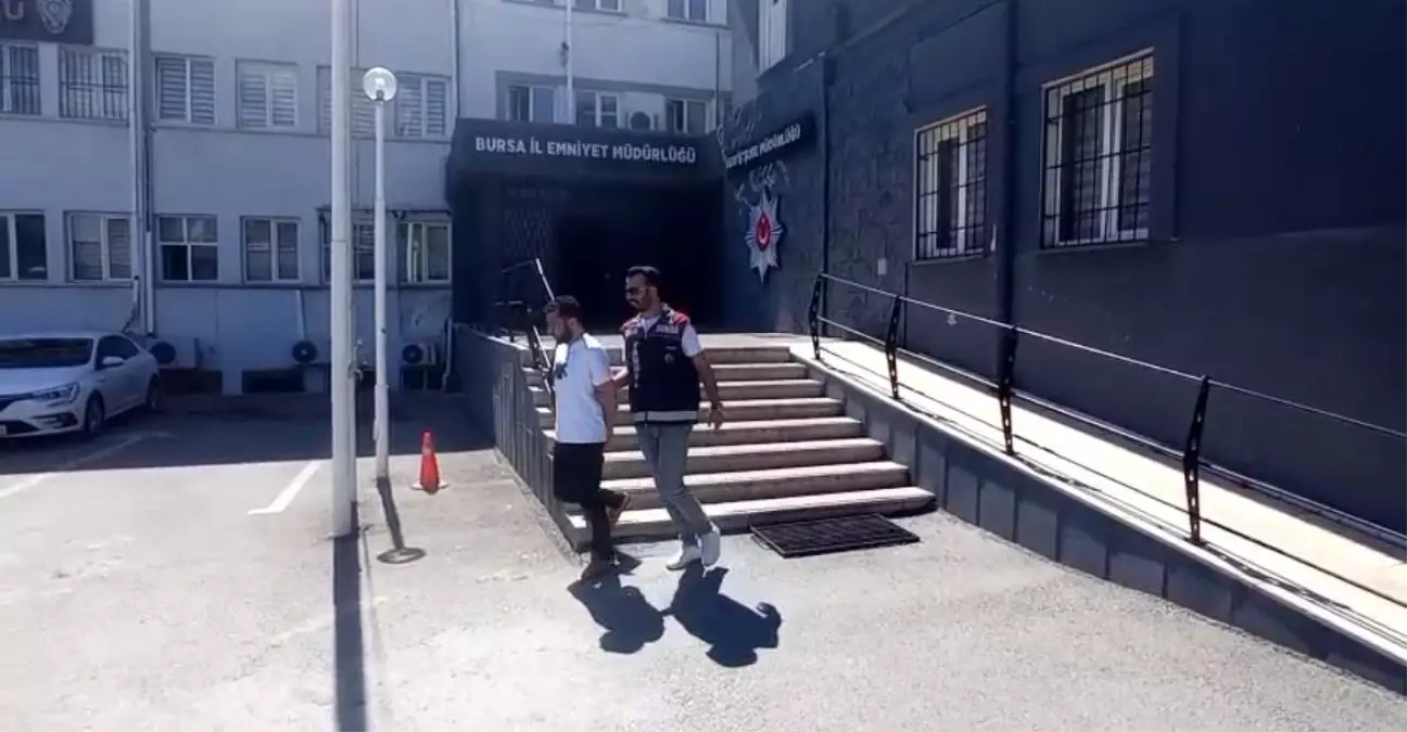Bursa'da ATM Dolandırıcılığı: 6 Bin Lira Çalan Şüpheli Yakalandı