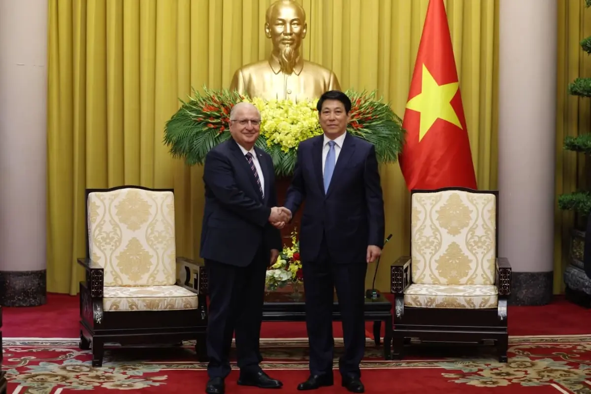 Bakan Yaşar Güler, Vietnam Cumhurbaşkanı Luong Cuong ile Görüştü
