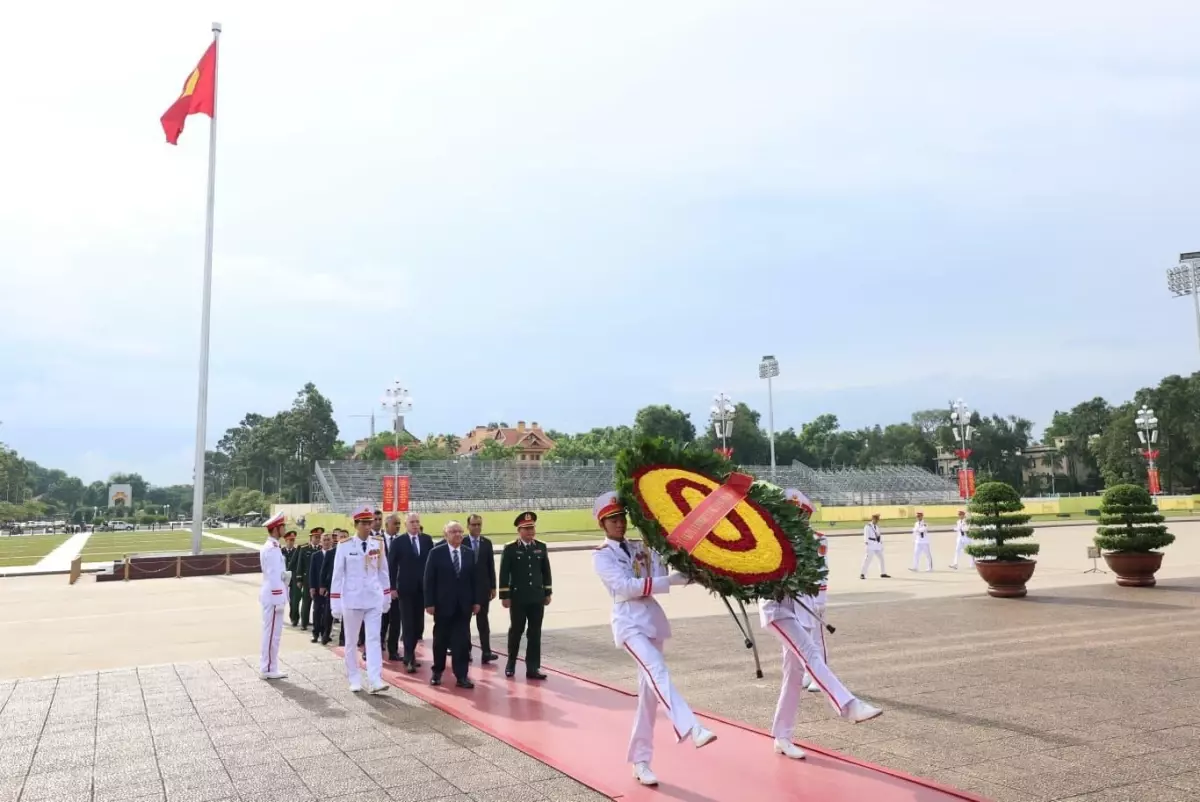 Türkiye ve Vietnam Savunma Bakanları Resmi Görüşme Gerçekleştirdi