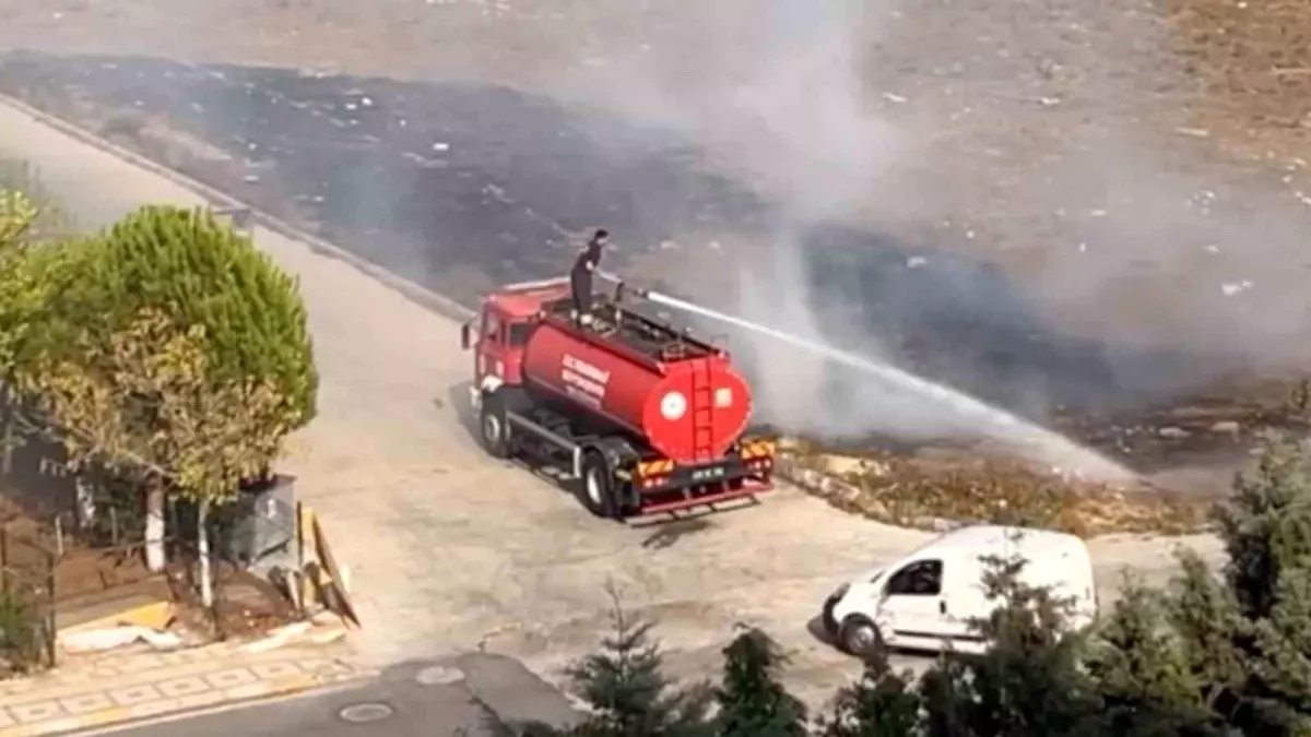 Tekirdağ'da Otluk Arazide Yangın Kontrol Altına Alındı