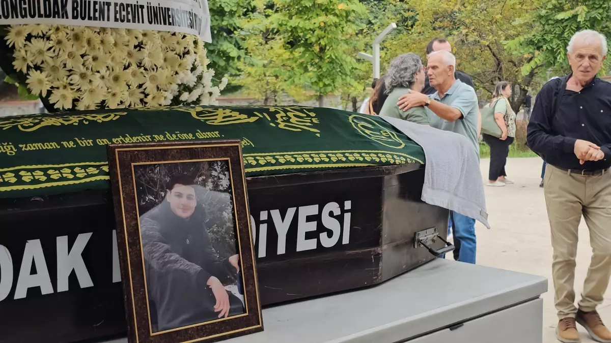 Doğum Gününde Kaza Yapan Genç Mühendis Hayatını Kaybetti