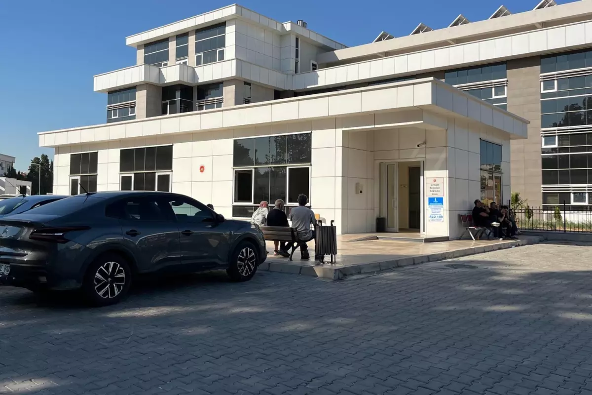 Eğlence mekanında eski sevgilisini katledip intihar etti