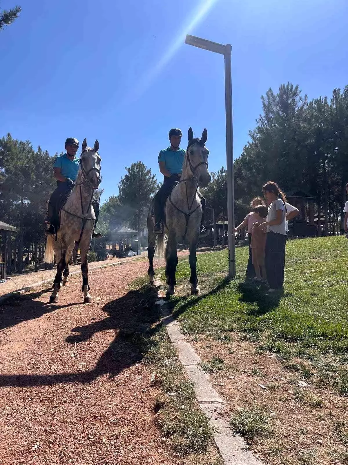 Elazığ'da Atlı Jandarma Birlikleri Tarihi Harput Mahallesi'nde Görevde