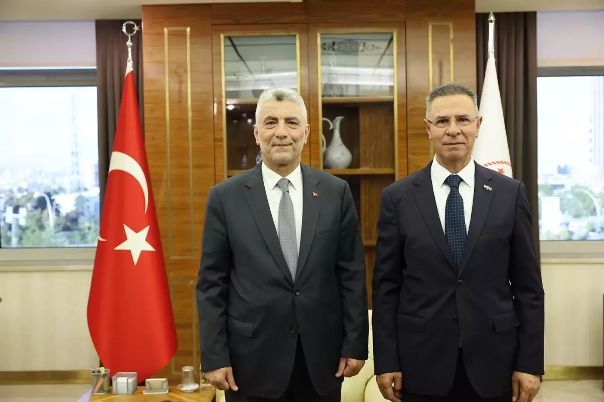 Filistin'in Ankara Büyükelçisi Faed Mustafa, Ticaret Bakanı Ömer Bolat'a veda ziyaretinde bulundu