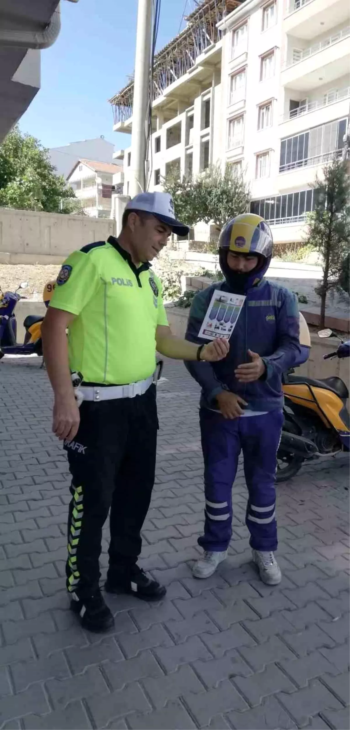 Kırşehir'de Motosiklet Denetimi ve Bilgilendirme Faaliyetleri Başlatıldı