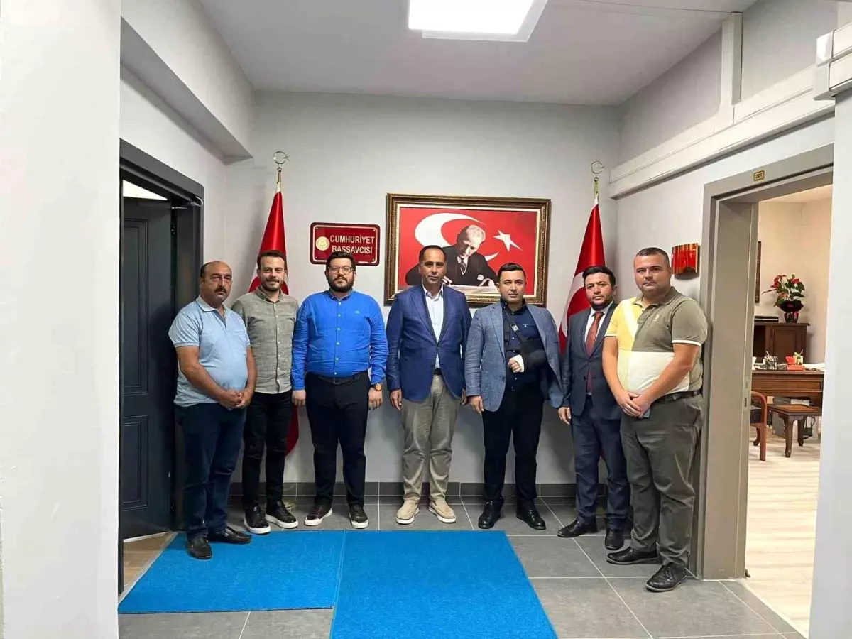 Milletvekili Kıratlı, yenilenen Anamur Adalet Sarayı'nı inceledi