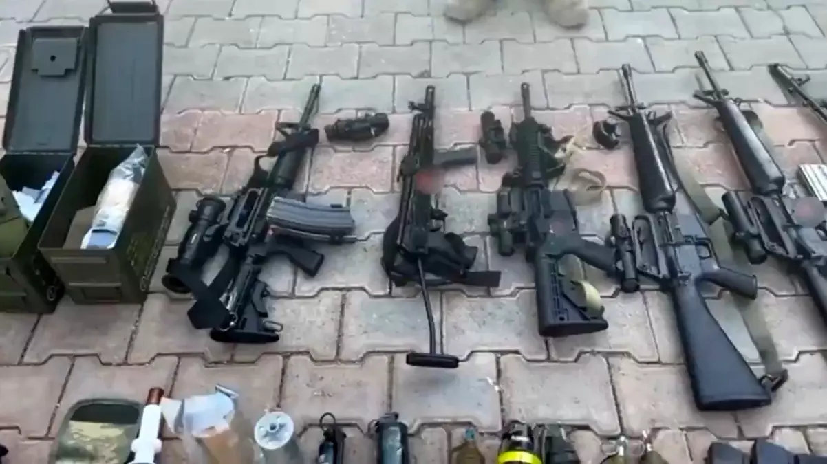 Şanlıurfa'da Silah Kaçakçılığı Operasyonu: İki Şüpheli Tutuklandı