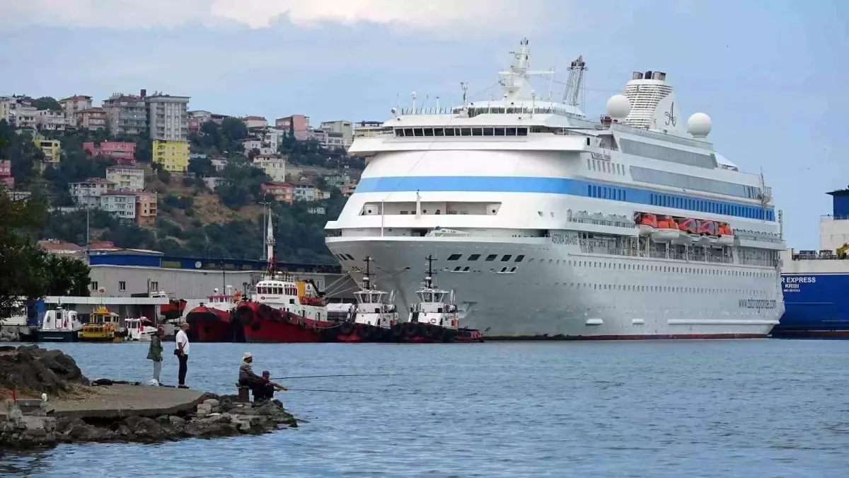 Kruvaziyer Turizmi Samsun'da Hızla Devam Ediyor