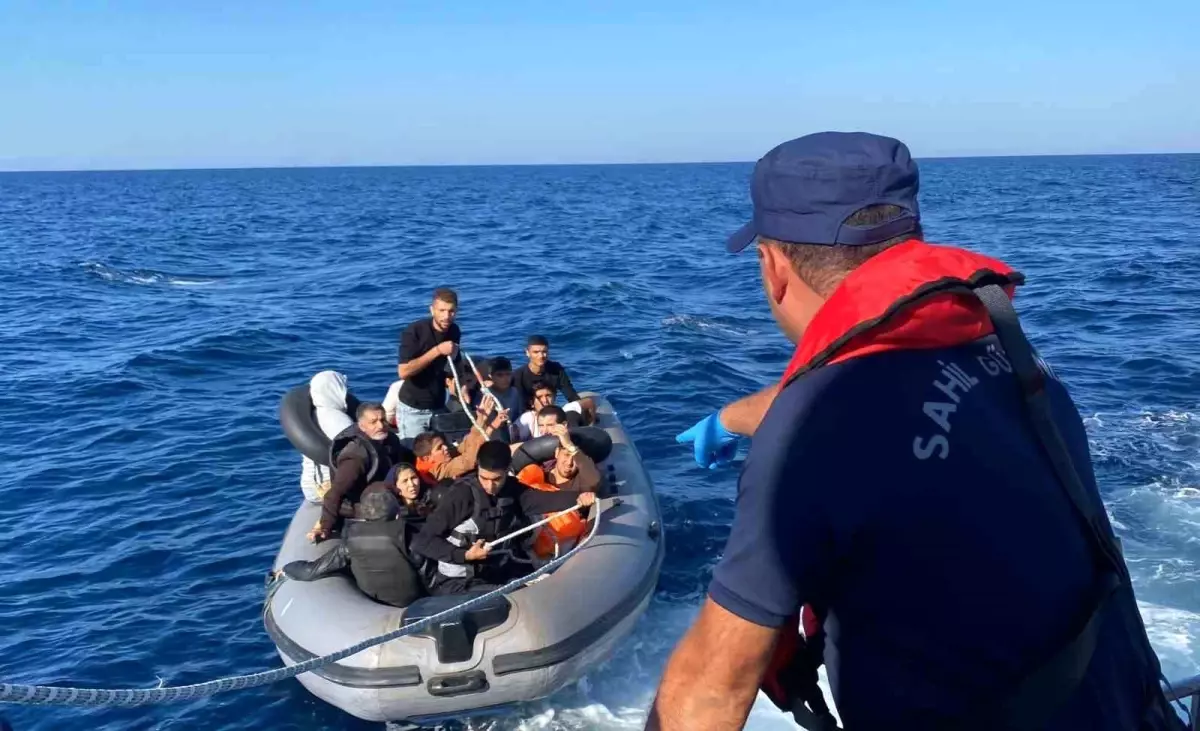 Aydın Açıklarında Düzensiz Göçmen Kurtarma Operasyonu