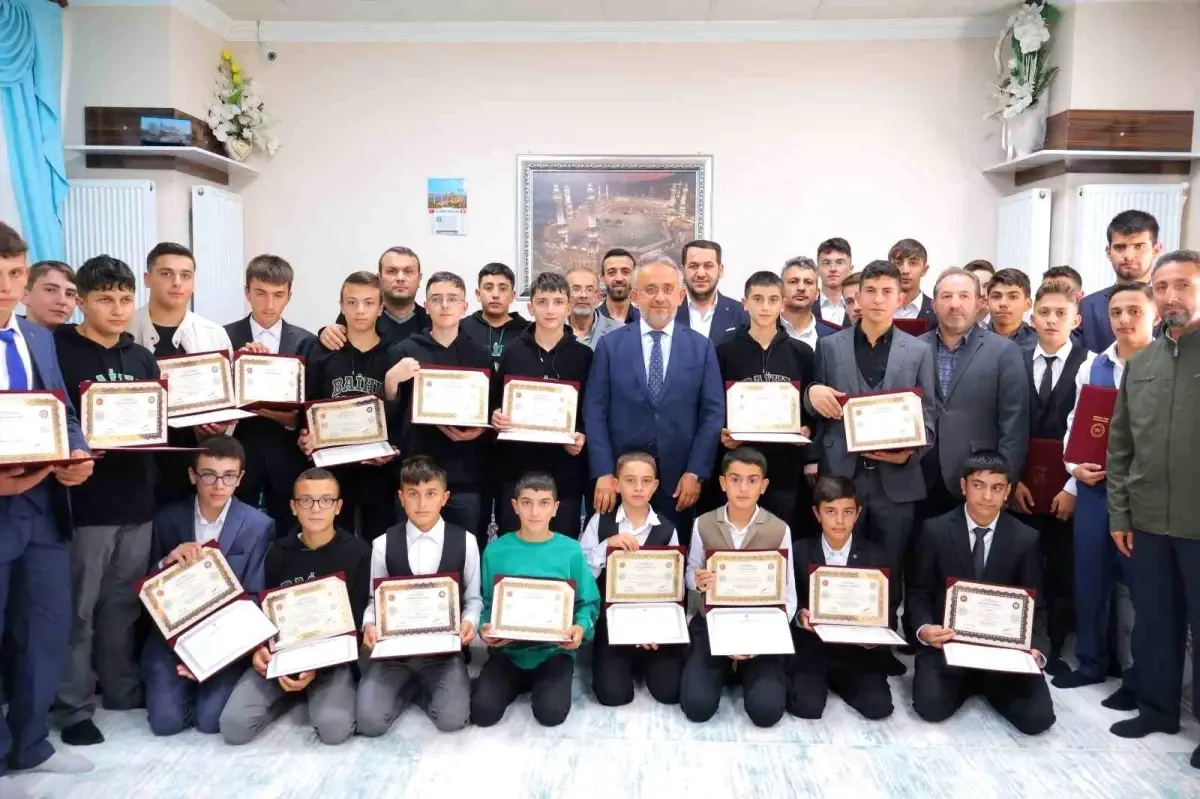 Bayburt'ta Hafızlık Belgesi Töreni Düzenlendi