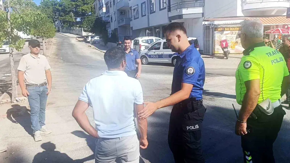 Antalya'da Ehliyetsiz Sürücü Trafik Kazası Geçirdi