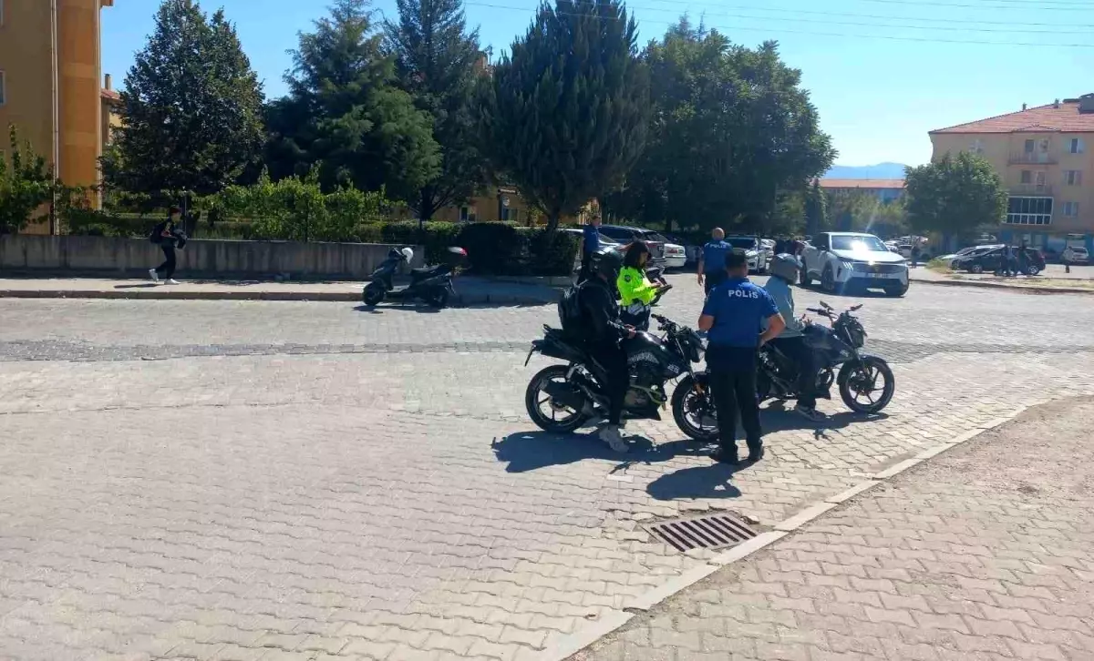 Gediz'de Motosiklet Denetimleri Sıkılaştırıldı