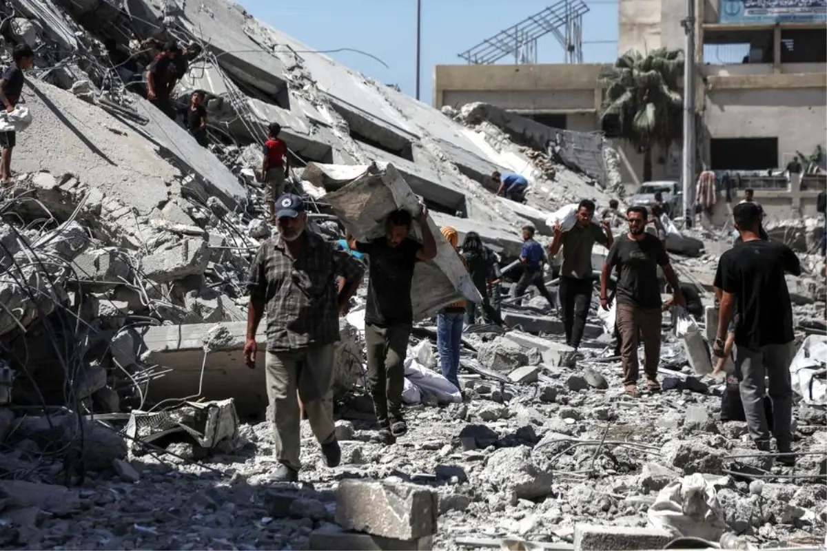 Hamas, İsrail'in Hava Saldırısını Kınadı