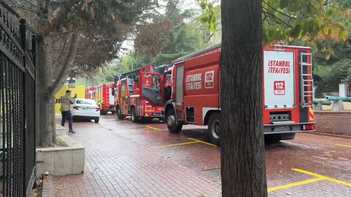 Şişli'de Yangın Paniği: İki İşçi Dumandan Etkilendi