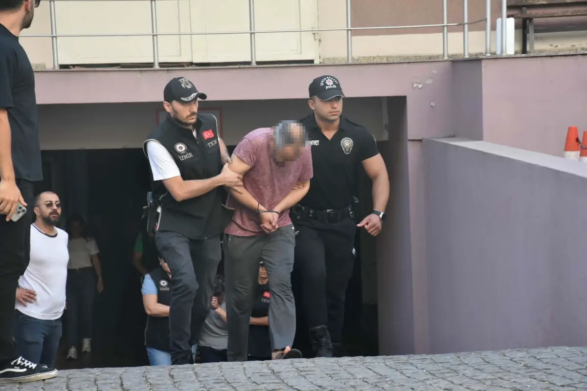 İzmir'de Polis Merkezine Saldırı: 2 Şehit, 11 Şüpheliden 5'i Yabancı Uyruklu