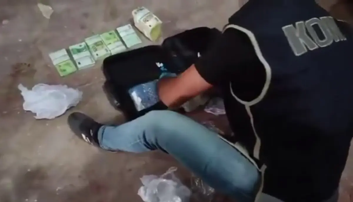 Manavgat Belediyesi'nde Rüşvet ve Yolsuzluk Soruşturmasında 3 Kilo Altın ve Yüklü Miktarda Para Ele Geçirildi