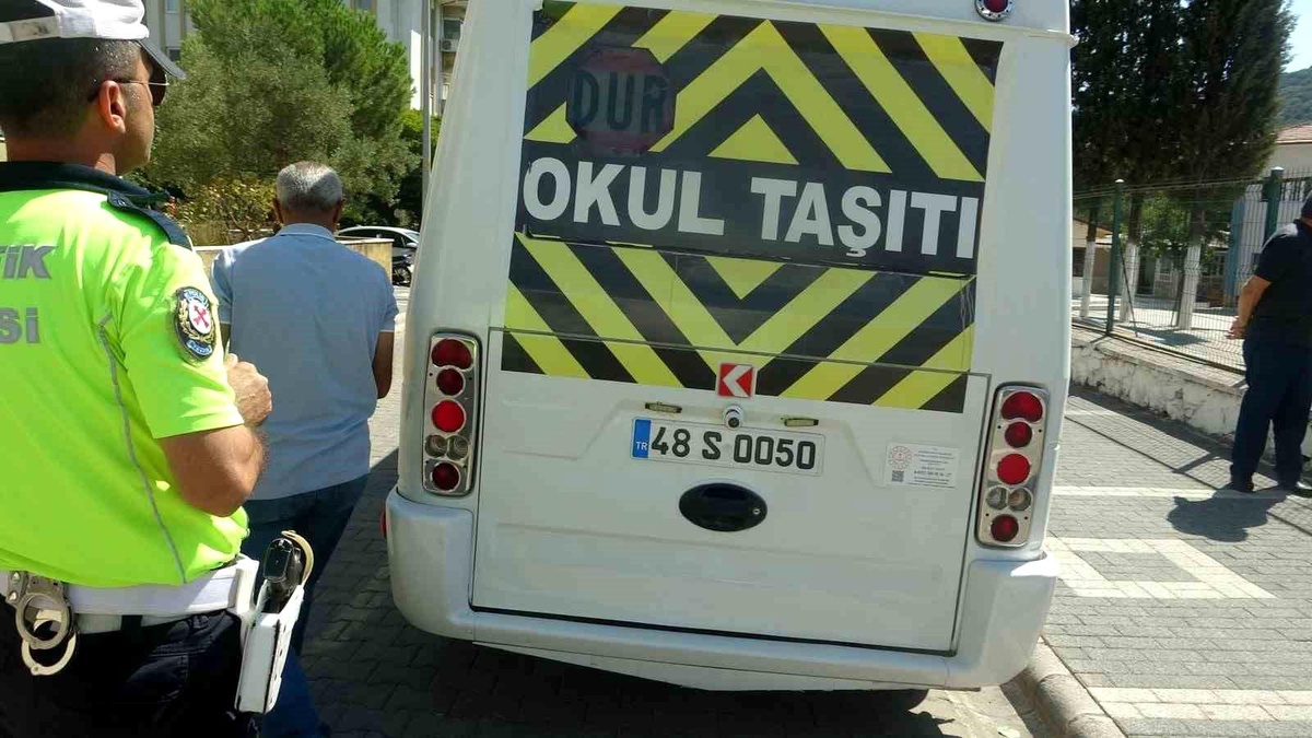 Muğla'da Okul Servis Araçlarına Detaylı Denetim