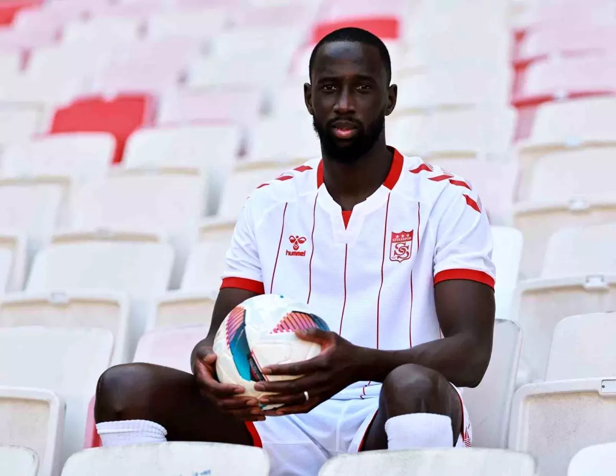 Samba Camara, Sivasspor'a Veda Etti