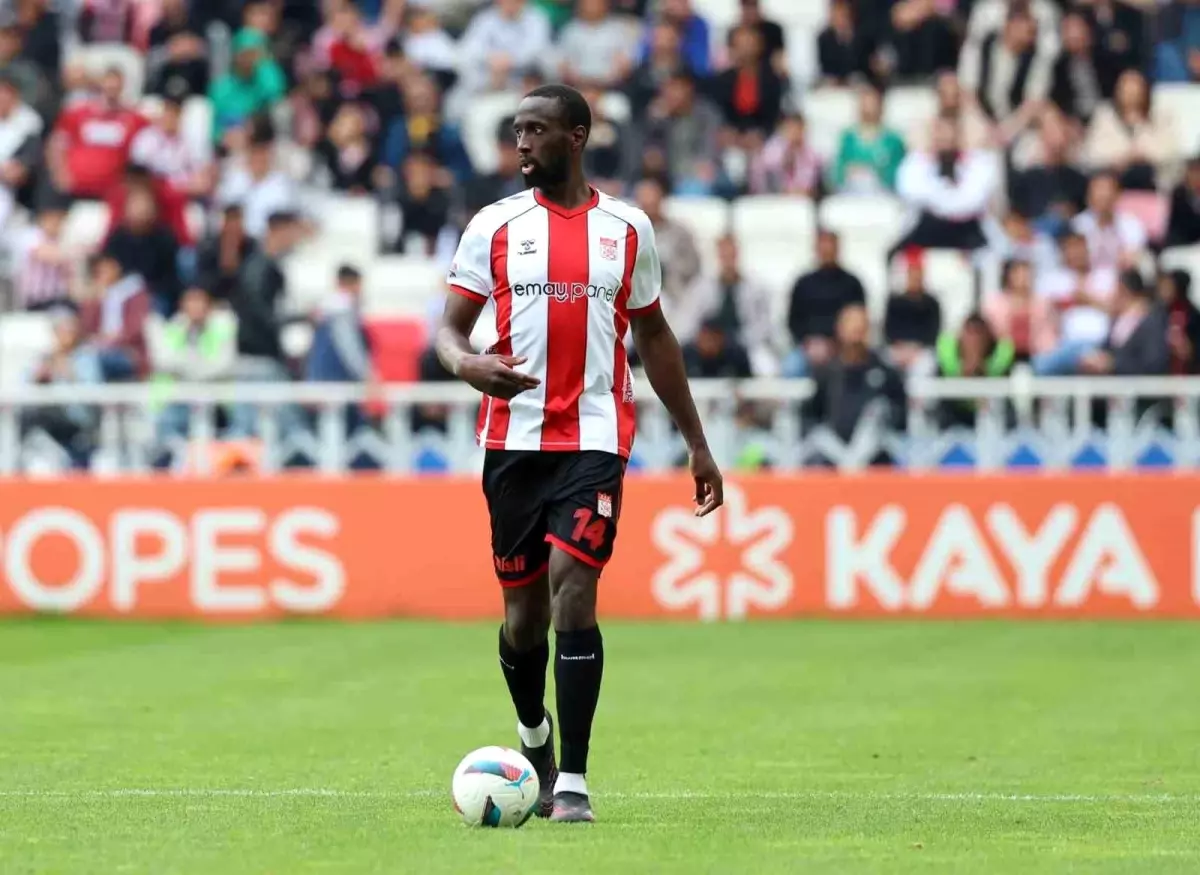 Sivasspor, Samba Camara'ya Veda Etti