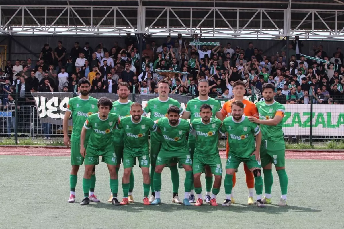 12 Bingölspor'dan yüreklere su serpen jest