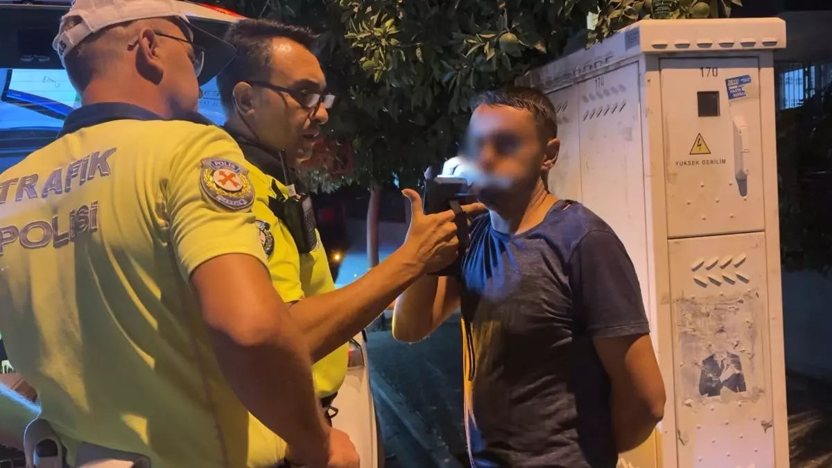 Alkollü Sürücü Aydın'da 3 Araca Çarptı