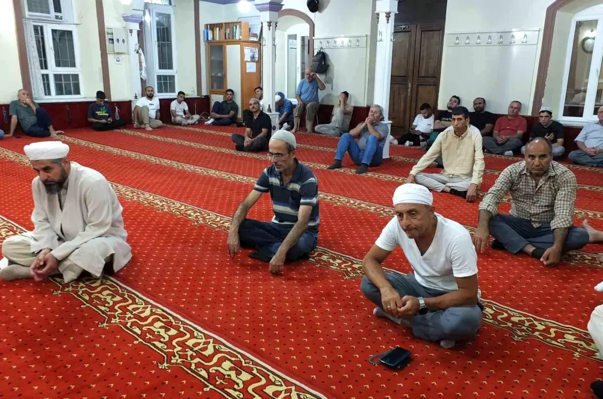 Nevzat Kahya'nın Vaazları Üç İlçeden Vatandaşları Bir Araya Getiriyor
